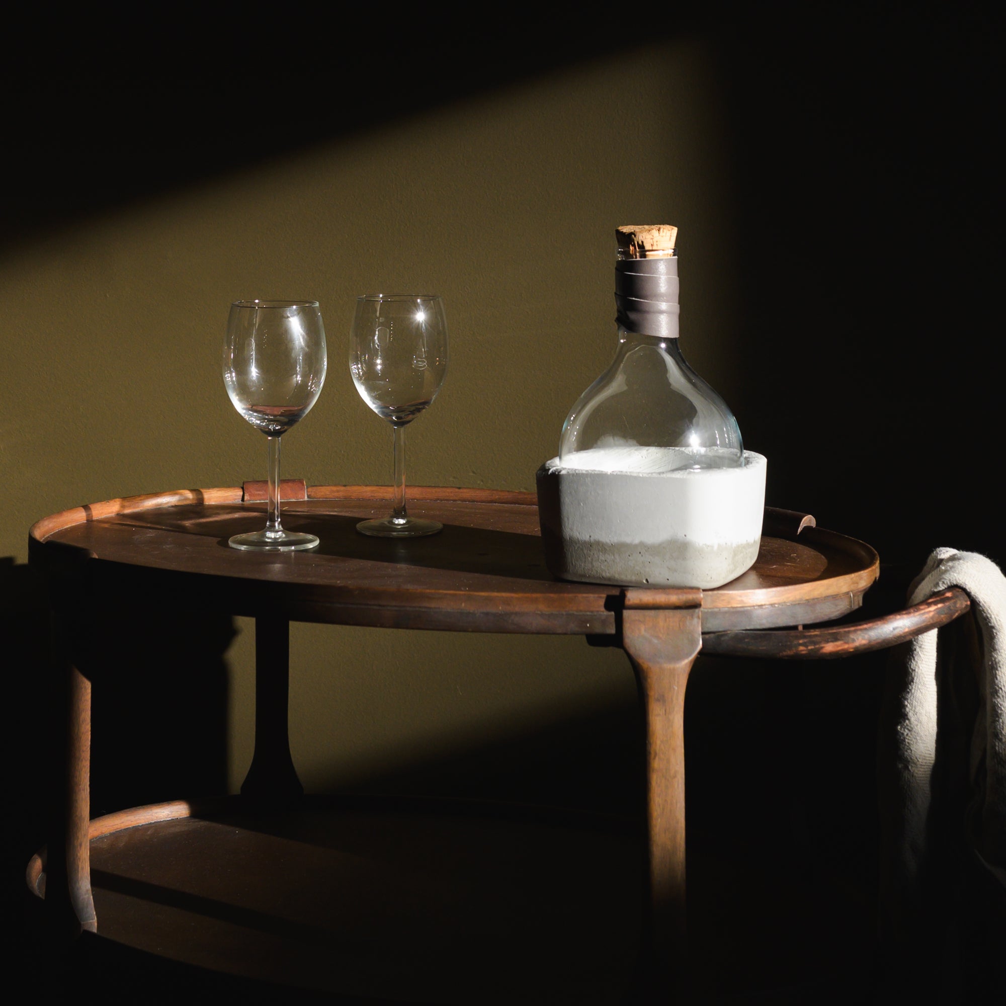 Rock Bottom Decanter - Stratus 1.0